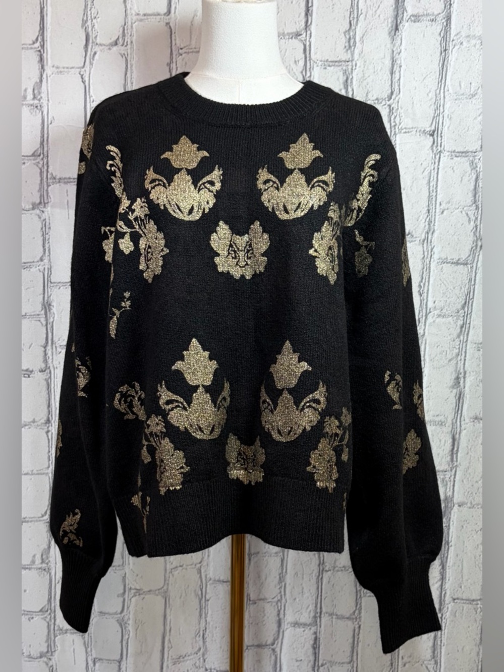 Macy’s Karl Lagerfeld :XL Women Black Crewneck Sweater Gold Floral Jacquard